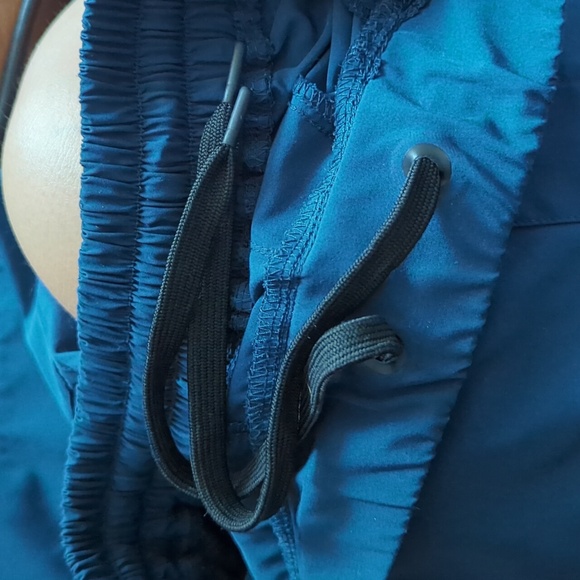 Virus Joggers - Picture 7 of 10